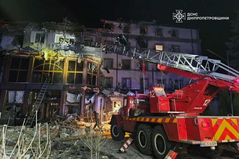 Atacuri rusești nocturne în Ucraina: Cel puțin 5 morți și 33 de răniți