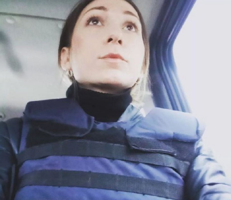 „Nu mai putea să meargă singură”. Tortura suferită de jurnalista ucraineană Victoria Roșcina înainte de moartea ei în captivitatea rusă