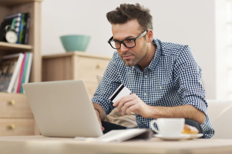 Evită întârzierile și penalitățile! De ce este important să plătești online facturile de energie?