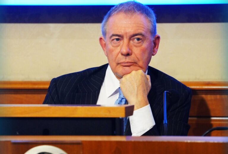 Ministrul italian pentru întreprinderi, Adolfo Urso: Italia va cere UE suspendarea reglementărilor ”nebunești” din Green Deal