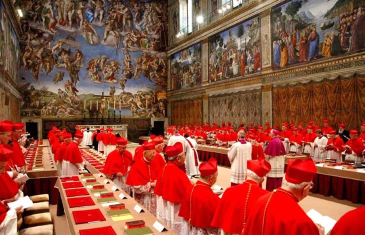 Reuters: Uitaţi de film! Vaticanul se pregăteşte pentru adevăratul „Conclav”