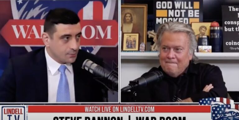 Detalii despre eforturile lui Steve Bannon de a influenţa politica europeană, în dosarele Epstein