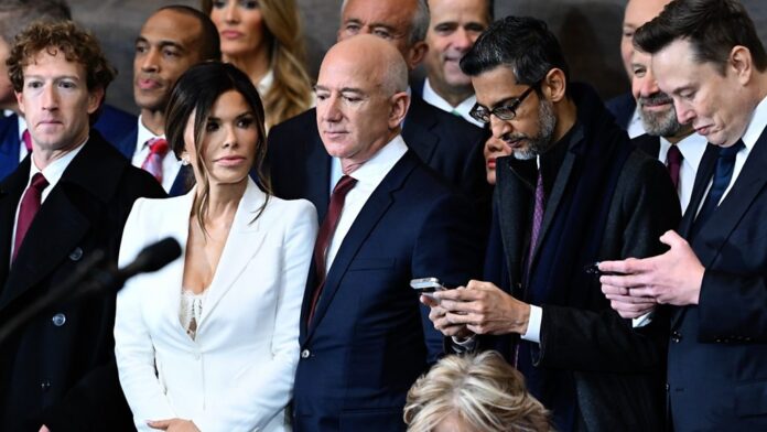 Miliardarii Elon Musk, Jeff Bezos, Mark Zuckerberg, Sundar Pichai