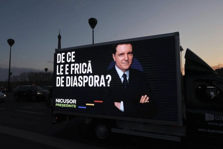 BEC: Atât timp cât USR are candidat care participă în competiţia electorală, nu poate face campanie unui alt candidat/ Mai multe materiale de propagandă USR pentru Nicuşor Dan, înlăturate