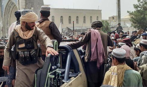 Guvernul taliban din Afganistan a decis să reducă accesul la internet pentru a combate „viciul”
