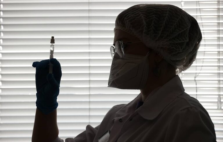 Pregătirea în faţa unei eventuale pandemii H5N1 – o urgență. Vaccin intranazal împotriva gripei aviare H5N1, dezvoltat de cercetătorii chinezi