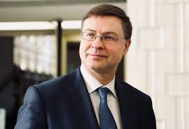 Bruxelles estimează că taxele vamale ar putea reduce PIB cu 0,2% în UE și cu 1,4% în SUA