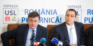 Crin Antonescu (S), presedintele Partidului National Liberal (PNL) si Victor Ponta (D), presedintele Partidului Social Democrat (PSD), sustin declaratii de presa comune, la finalul sedintei conducerii Uniunii Social Liberale (USL), in Bucuresti, luni 13 ianuarie 2014. Foto: Ovidiu Micsik / Inquam Photos