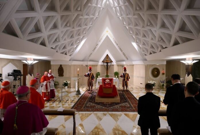 papa-in-sicriu-2-vatican-media
