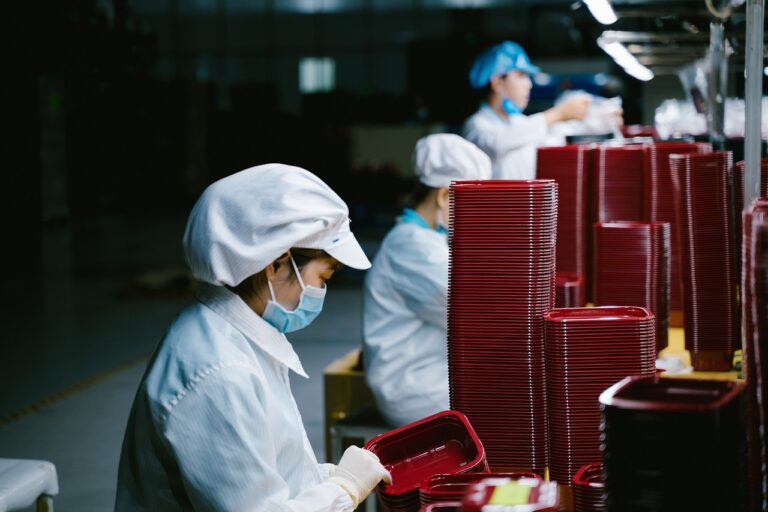 Țările cele mai expuse. Unde vor ajunge produsele chinezești care nu vor mai putea intra în America