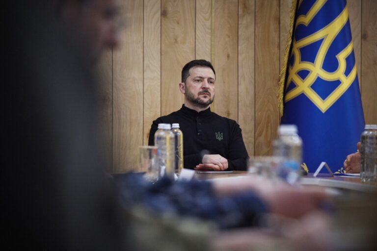 Zelenski anunţă că o delegaţie ucraineană condusă de Umerov participă luni la a doua rundă de negocieri directe cu Rusia, la Istanbul. El cere din nou un summit cu Putin