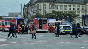 Cel puţin 12 răniţi la Hamburg, şase foarte grav, într-un atac cu cuţitul pe un peron al Gării Centrale