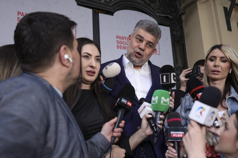 POLITICO: România intră în haos după demisia premierului