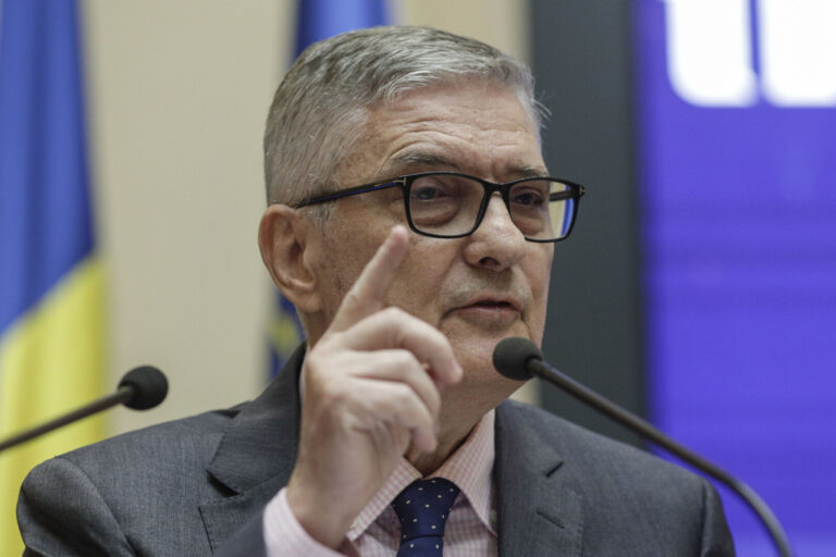 Daniel Dăianu: România nu trece printr-un dezastru economic. Trebuie să plătim preţul ajustării fiscal-bugetare pentru a diminua un deficit foarte mare
