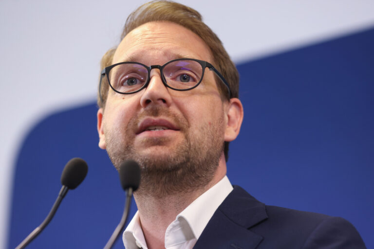 Dominic Fritz, întrebat de ce nu a primit cetăţenia română: Pentru că statul nu funcţionează