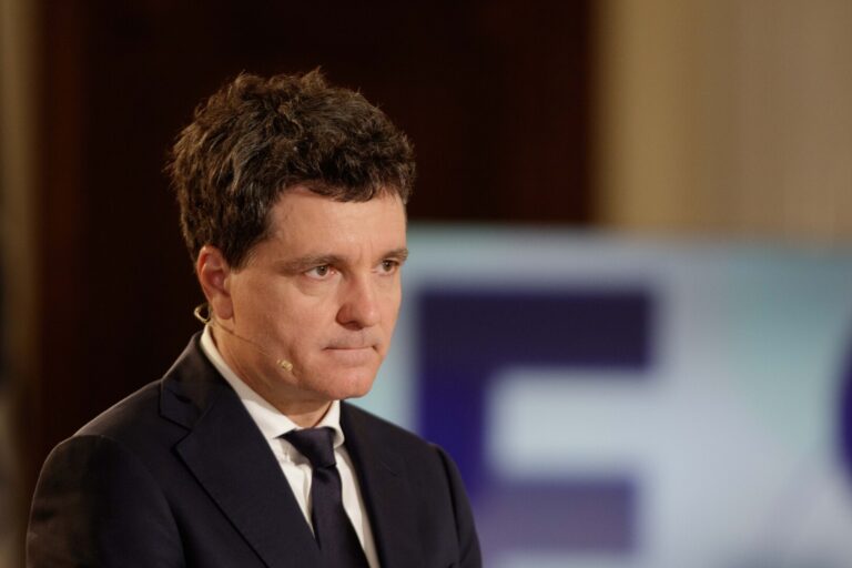 CCR a respins prima sesizare făcută de Nicușor Dan în calitate de președinte
