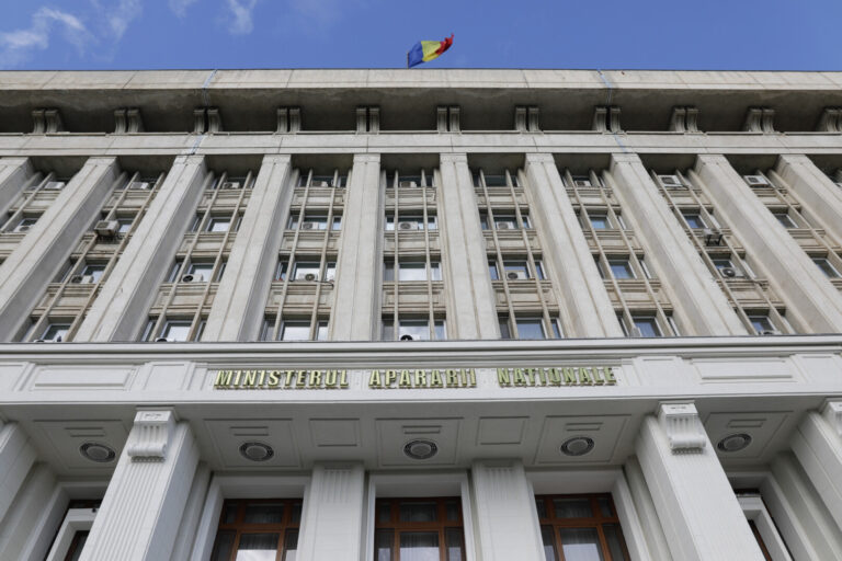 MApN: România își menține angajamentul ferm față de modernizarea și adaptarea forțelor sale armate