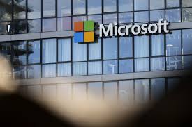 Putin: Serviciile străine precum Microsoft şi Zoom ar trebui ”restricţionate” în Rusia