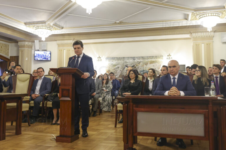 Nicușor Dan, validat ca președinte al României de CCR: „Vreau să îi asigur pe cetăţenii români că înţeleg responsabilitatea mandatului pe care mi l-au dat”
