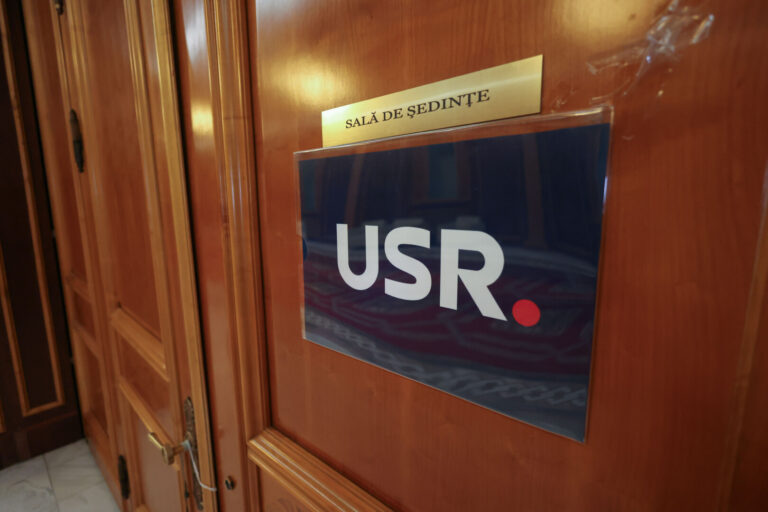 Vlad Voiculescu, Cristian Ghinea şi Marius Vasiliu – într-un grup de lucru USR format la Palatul Cotroceni pentru reducerea risipei bugetare, reformarea reală a aparatului de stat şi tăierea birocraţiei