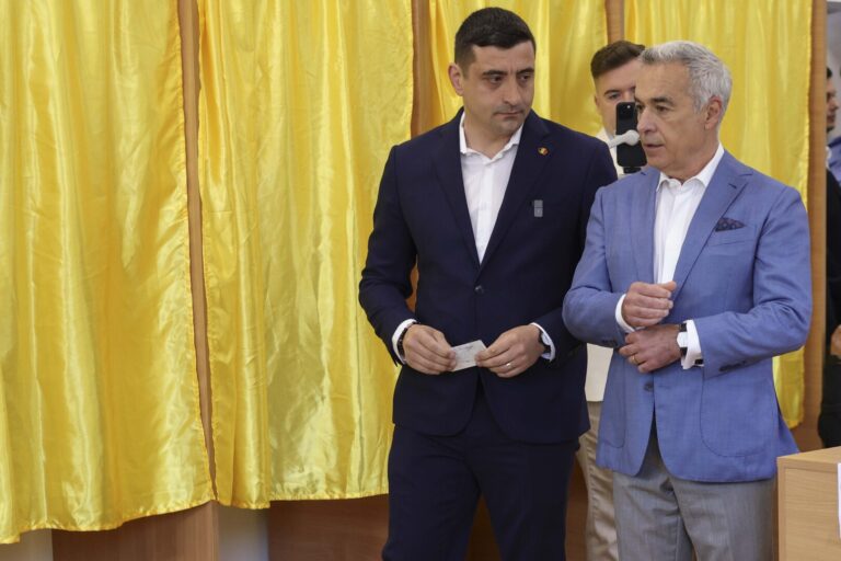 Economist, despre scenariul în care George Simion este ales și aplică programul lui Călin Georgescu: „Vor fi câteva sute de mii de şomeri, vor dispărea zeci de miliarde de euro din PIB-ul nostru”