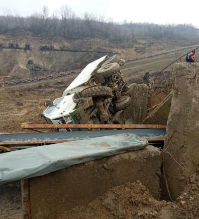 Cele trei victime sunt considerate vinovate pentru că nu au vrut să stea în ploaie, în ancheta celui mai grav accident de muncă din România-PressHub