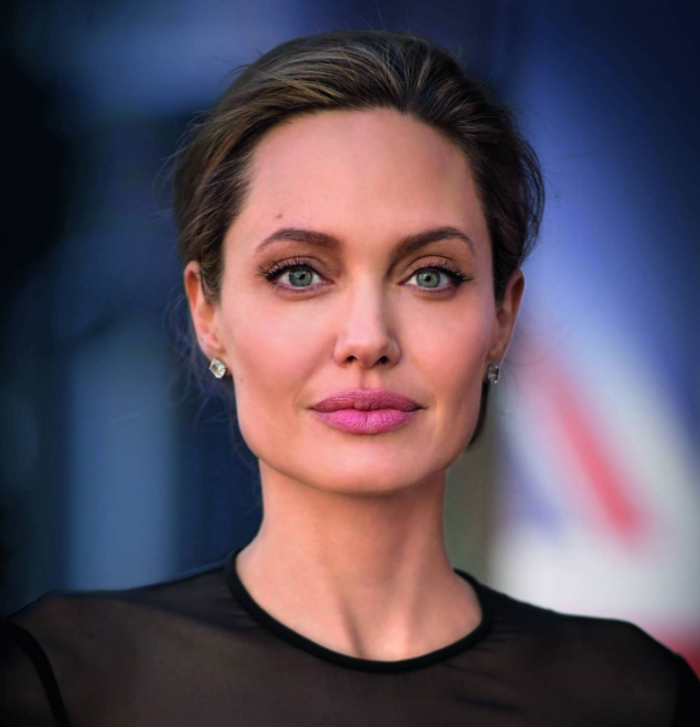 Actrița Angelina Jolie împlinește 50 de ani