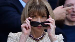 Sfârşitul unei ere. Legendara Anna Wintour pleacă de la conducerea revistei Vogue după 37 de ani