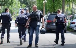 Austria declară trei zile de doliul naţional după atacul de la Graz. Ce se ştie până acum despre atacator