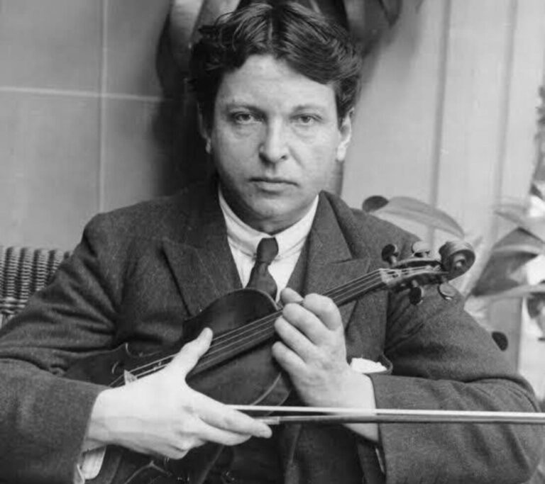 Expoziții dedicate personalității marelui compozitor George Enescu, deschise în București și în țară