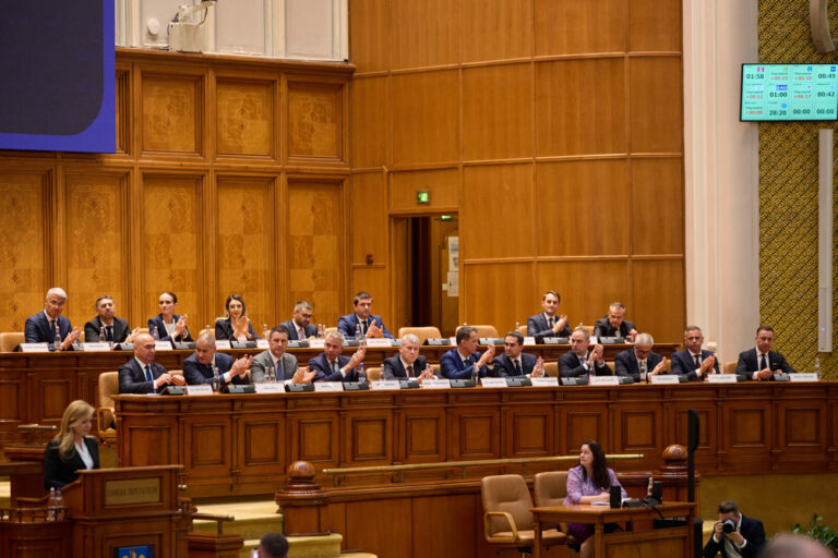 DOCUMENT | Programul de guvernare al Cabinetului Bolojan. Ce taxe și impozite apar