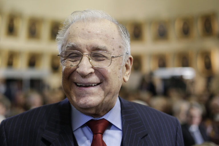 Întrunire a Comitetului pentru organizarea funeraliilor de stat, având în vedere starea de sănătate a lui Ion Iliescu – În cazul decesului, comunicarea oficială o face purtătorul de cuvânt al Guvernului, iar MAE transmite informaţia în străinătate