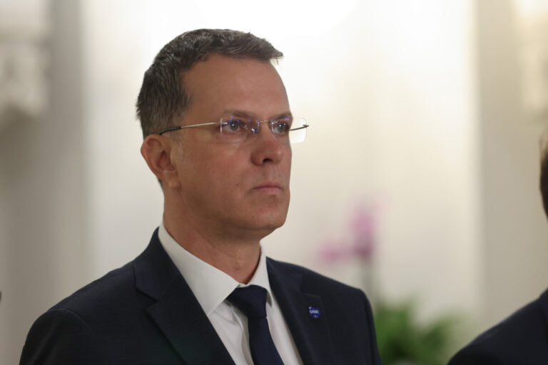 Ionuţ Moşteanu a preluat mandatul de ministru al Apărării Naționale / Ce a transmis liderul USR