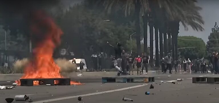 VIDEO | Administrația Trump mobilizează Garda Națională pe fondul manifestațiilor împotriva raidurilor antiimigrație din California
