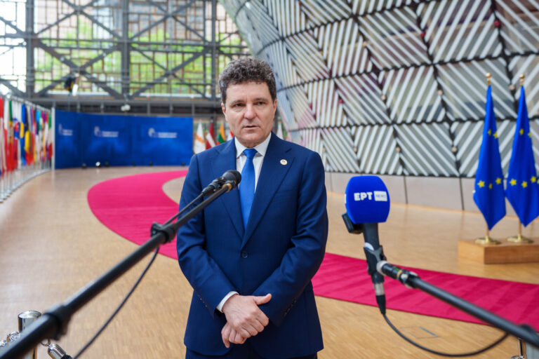 Nicușor Dan, întâlnire cu europarlamentarii români, la Bruxelles: Angajamentul meu e de a întări și mai mult direcția pro-europeană a României