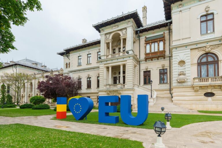 Evenimentul „Porţi Deschise la Palatul Cotroceni” va avea caracter permanent