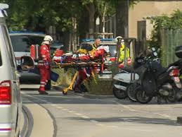 Unul dintre cei doi elevi români răniţi în atacul din Austria a fost operat de urgenţă. El fusese împuşcat în braţ, în picior şi de două ori în cap