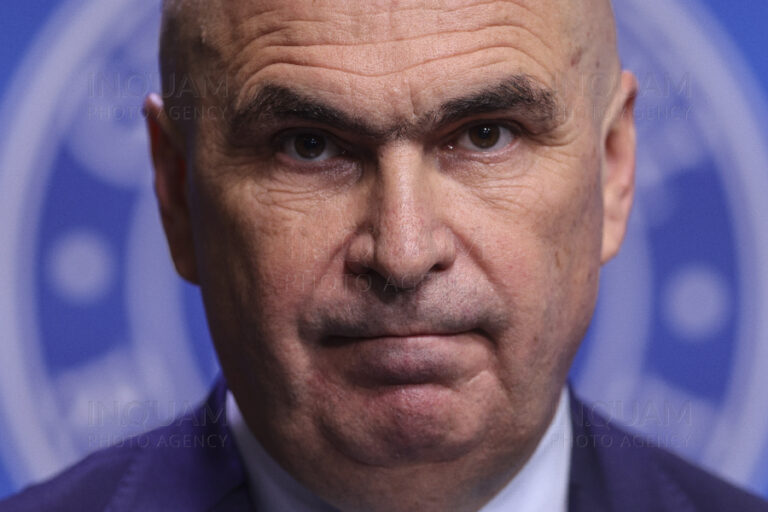 Pachetul de măsuri impuse de Guvernul Bolojan de la 1 august: TVA la două cote, de 11% şi de 21%. Creşterea accizelor cu 10%, la combustibili, ţigări şi alcool