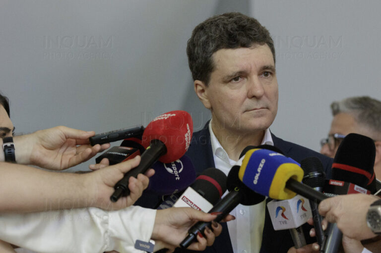 Nicuşor Dan, de Ziua Independenţei Ucrainei: Reiterez sprijinul României pentru efortul legitim al Ucrainei de a se apăra. Vom sprijini eforturile de reconstrucţie ale Ucrainei şi calea către integrarea europeană