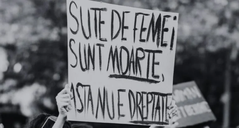 Miting de solidaritate cu femeile victime ale abuzului, marţi, în Piața Victoriei