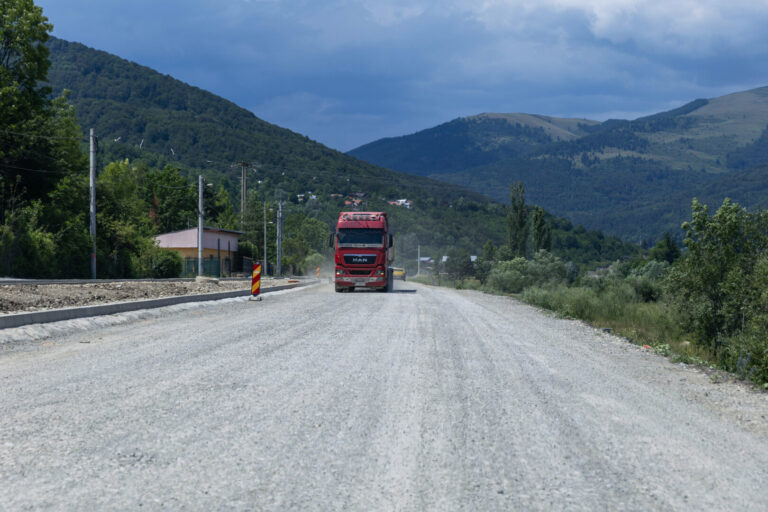 Veste bună pentru șoferi: indicatorii pentru varianta ocolitoare a orașului Comarnic – reaprobați prin HG