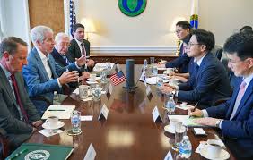 Sfaturi de la negociatorii sud-coreeni: Repetaţi pe roluri, lăudaţi-l pe Trump şi vorbiţi simplu!