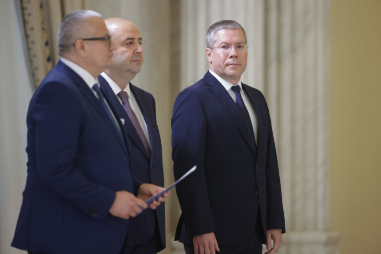 CCR | Trei noi judecători au depus jurământul