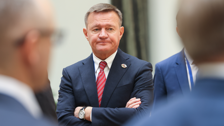 „Frații Rotenberg au investit masiv în el”. Ascensiunea politică și sinuciderea fostului ministru al Transporturilor din Rusia