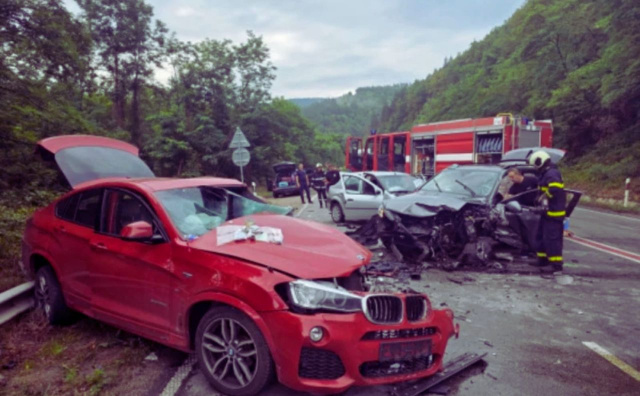 Un şofer român a fost reţinut după un accident grav petrecut în centrul Bulgariei