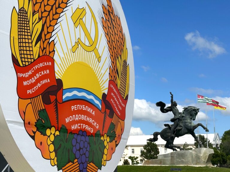 Evreii din Transnistria, prinși într-o mașină sovietică a timpului, în timp ce războiul din Ucraina face ravagii în vecinătate