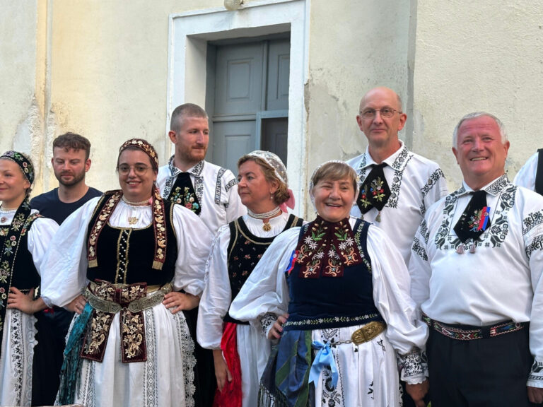Festivalul Haferland – Diplomaţi români şi străini, despre relaţiile în comunităţi: “Nu poţi trăi în siguranţă decât dacă şi vecinul tău este în siguranţă”/ Ambasadorul Israelului în România: “Şi noi visăm la bună vecinătate în Orientul Mijlociu”