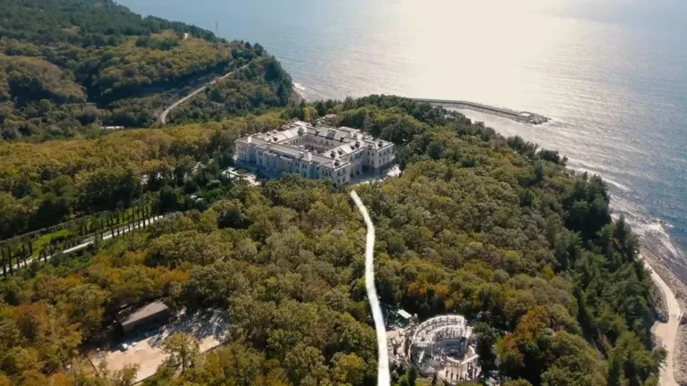 Pericol lângă bârlogul lui Putin de la Marea Neagră. De ce liderul de la Kremlin şi-a schimbat obiceiurile