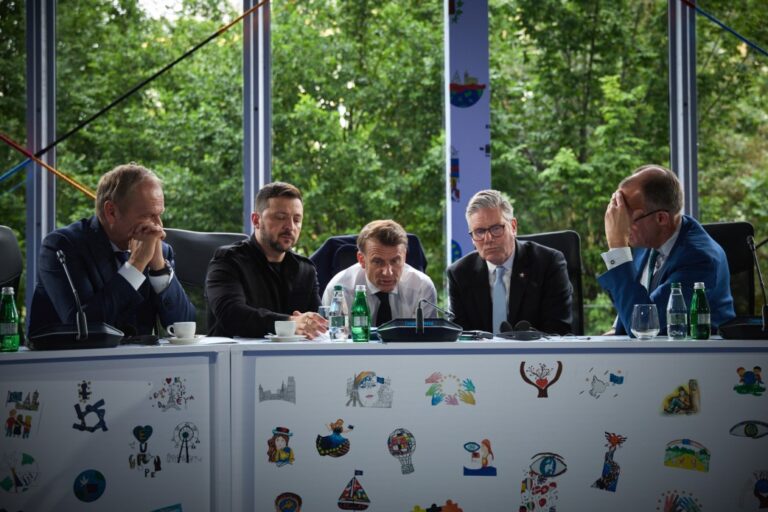 Starmer îi primeşte pe Zelenski, Merz şi Macron la Londra, la o reuniune privind negocierile mediate de SUA