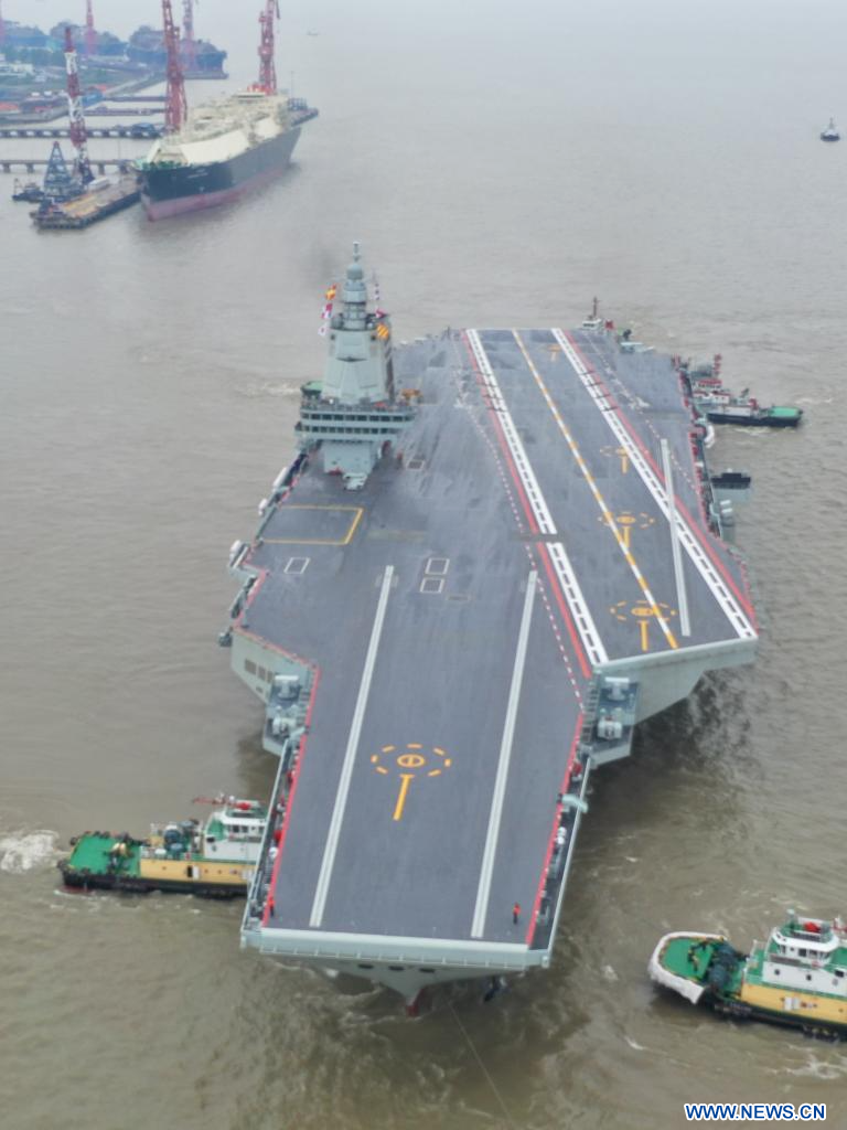 VIDEO | Cea mai mare navă construită vreodată de China a traversat strâmtoarea Taiwan